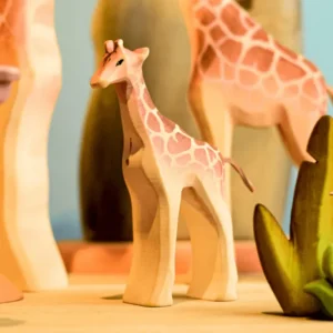 Bumbu // Giraffe Calf> Safari Theme | Small World Play