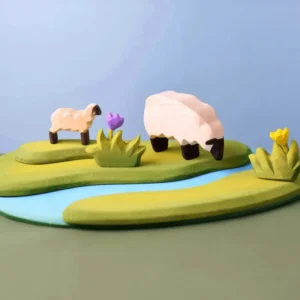 Bumbu // Sheep and lamb by the river> For 5+ Year Olds | For 4+ Year Olds