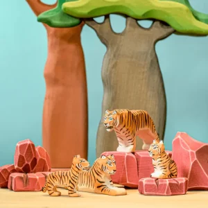 Bumbu // Wooden Tiger Cub Standing> For 5+ Year Olds | For 4+ Year Olds