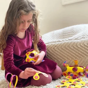 Clixo Magnetic Crew Pack - Yellow & Pink (30 pcs)> For 5+ Year Olds | For 4+ Year Olds