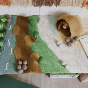 Tara Treasures Felt Bear> Small World Play