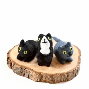 Tara Treasures Felt Cats // 3 Cats> Halloween Theme | Sensory Play