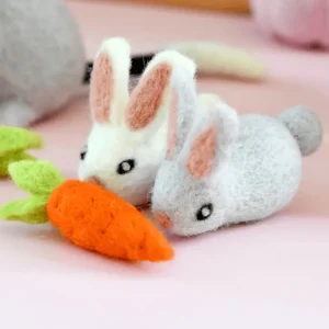 Tara Treasures Felt Rabbits (Set of 3)> Small World Play