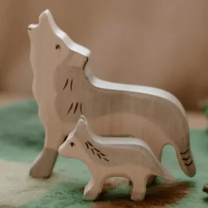 Holztiger // Wolf Howling> Small World Play