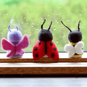 Tara Treasures Peg Dolls Set - Bugs> Small World Play