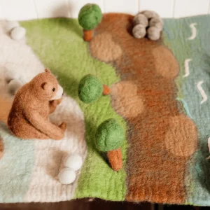 Tara Treasures Play Mat // Bear Hunt> For 5+ Year Olds | For 4+ Year Olds