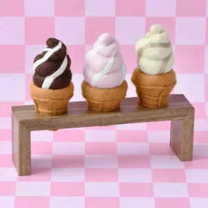 Tara Treasures // Felt Chocolate Soft Serve Ice Cream> Food Play