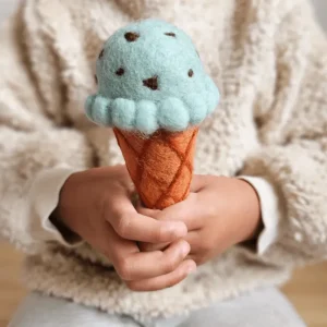 Tara Treasures // Felt Mint Chocolate Chip Ice Cream> Food Play