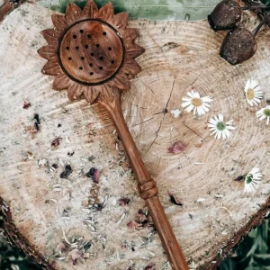 Wild Child Mountain Wild Tree Collection // Sunflower Slotted Spoon ⓒ> Sensory Play
