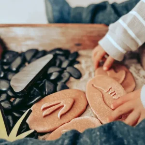 Yellow Door // Let's Investigate - Dinosaur Footprints> Sensory Play | Educational Play